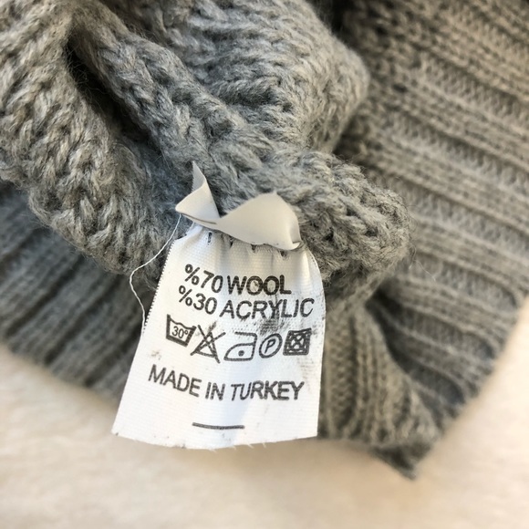 Comfortable Grey Women’s Turkish sweater repeated pattern stretch Red Roza Brand - Picture 10 of 10